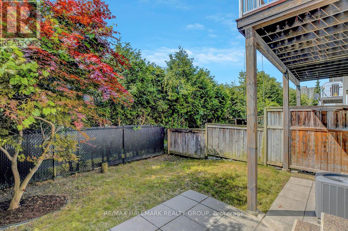 553 Burleigh Private