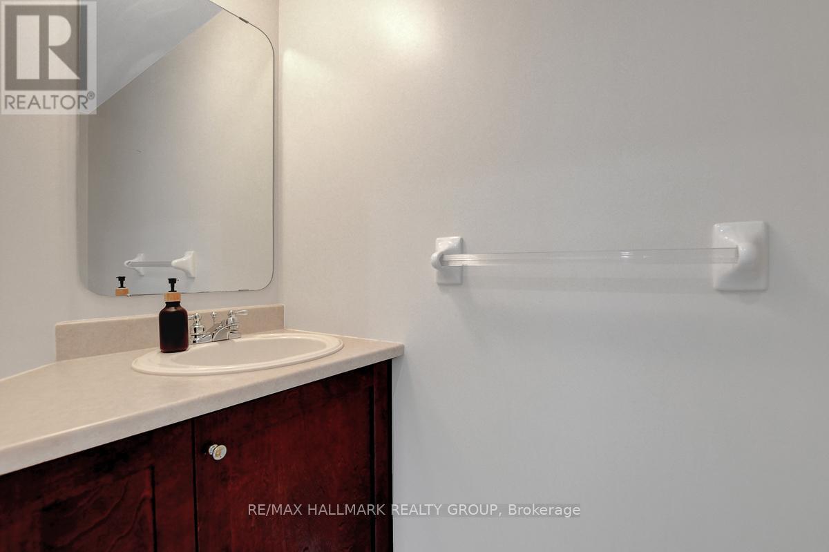 553 Burleigh Private