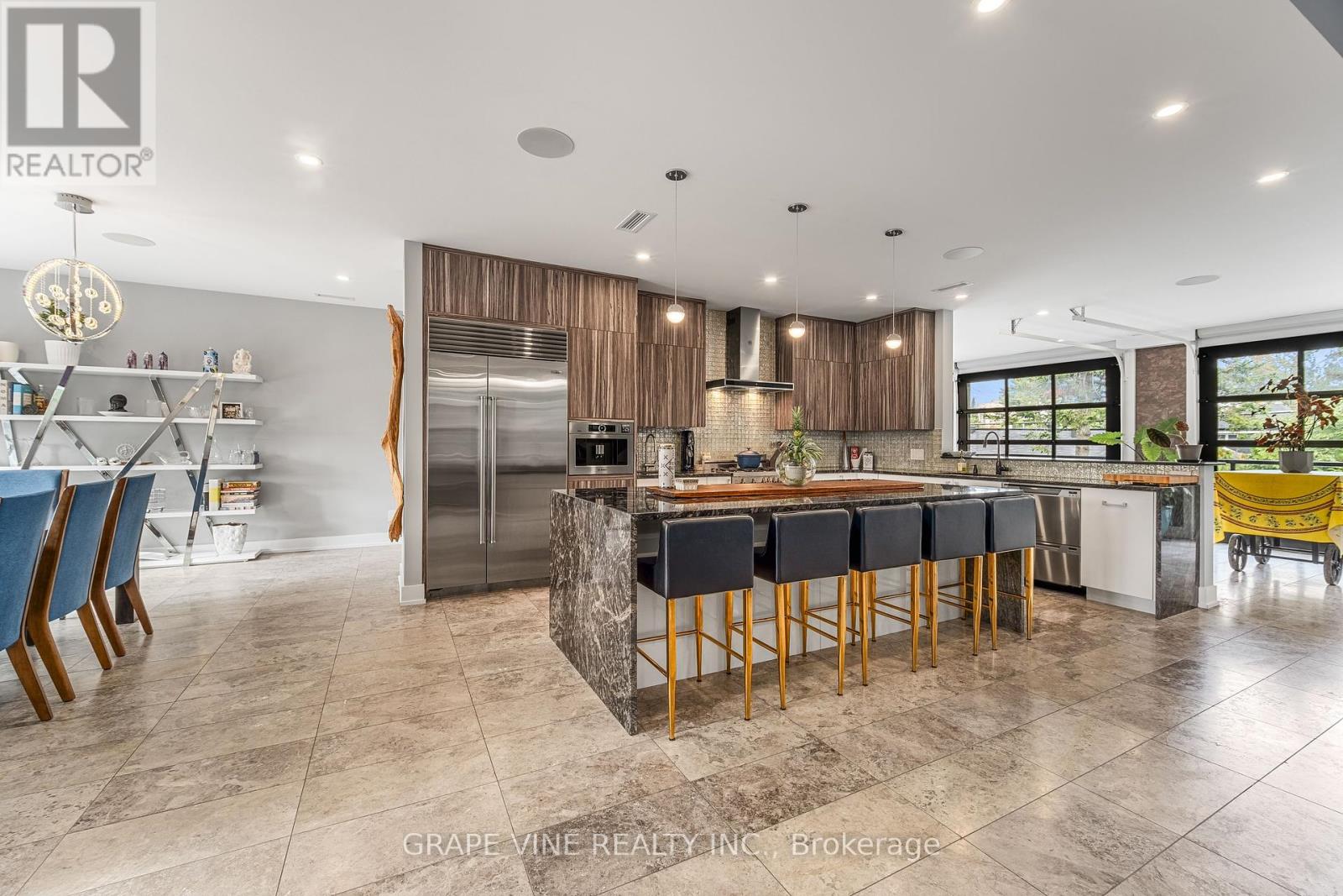 315 Crestview Road