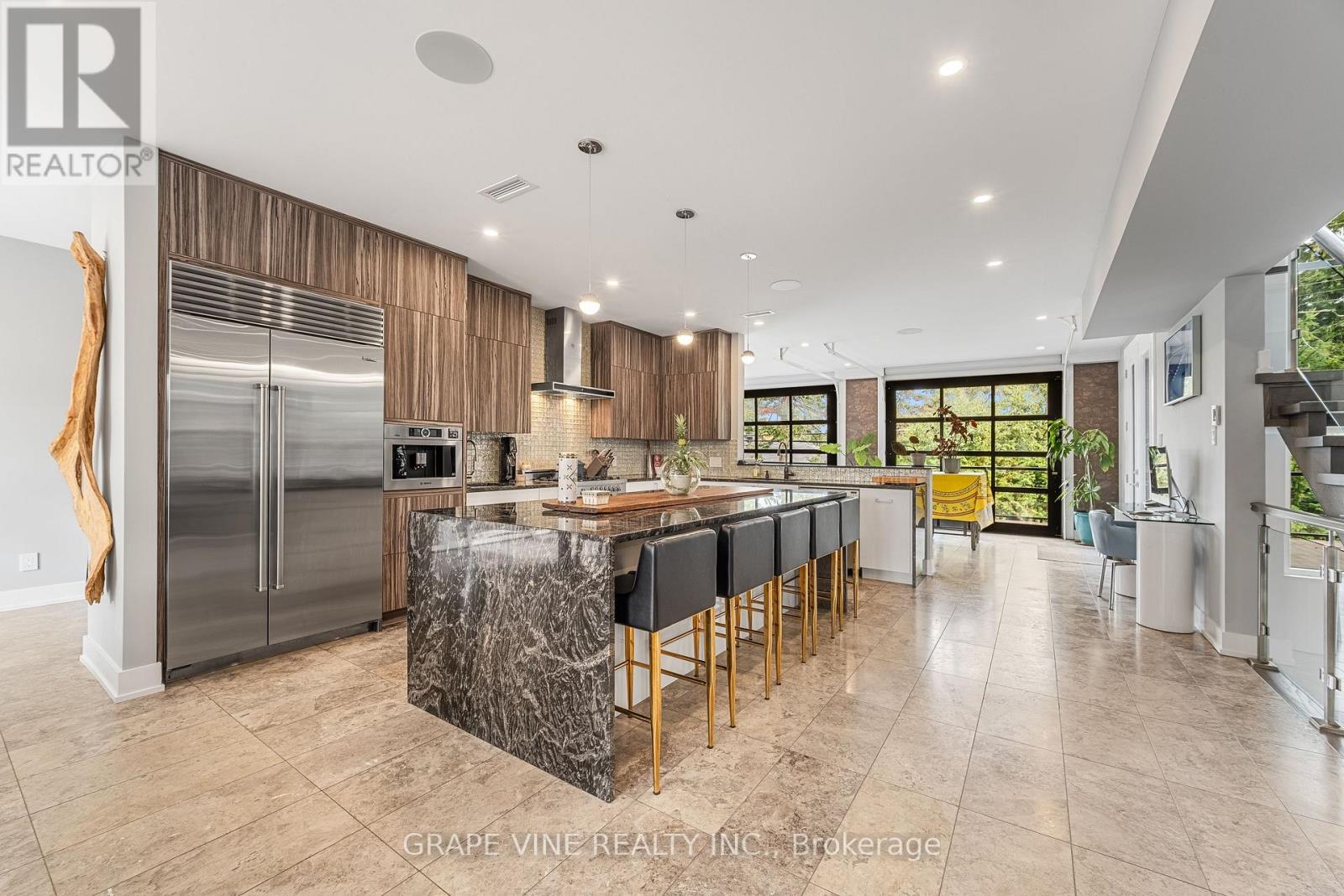 315 Crestview Road