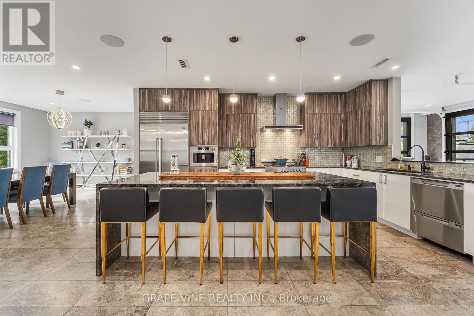 315 Crestview Road