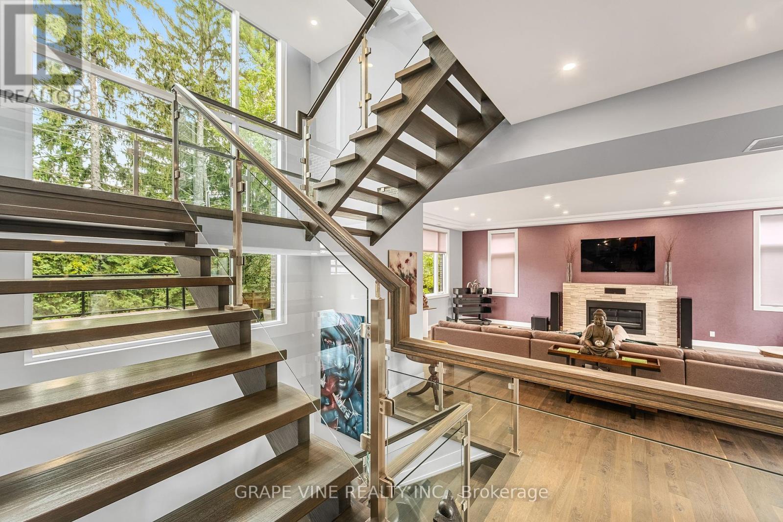 315 Crestview Road