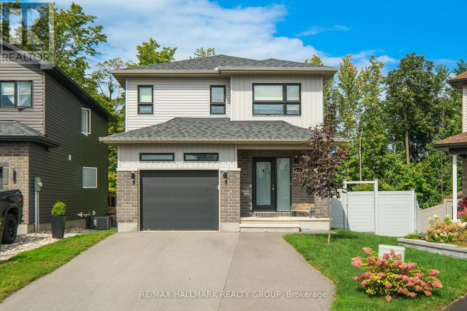 648 Robert Street