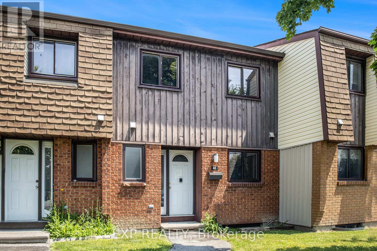 4e - 39 Woodvale Green