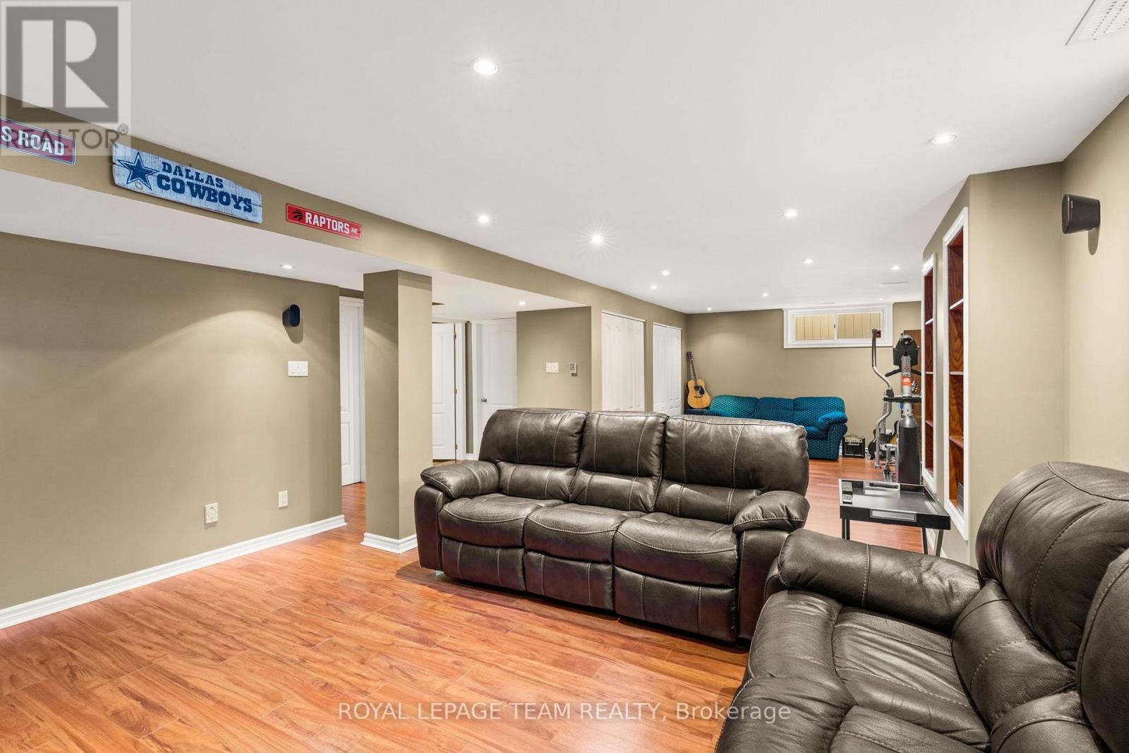 7 Ash Valley Avenue