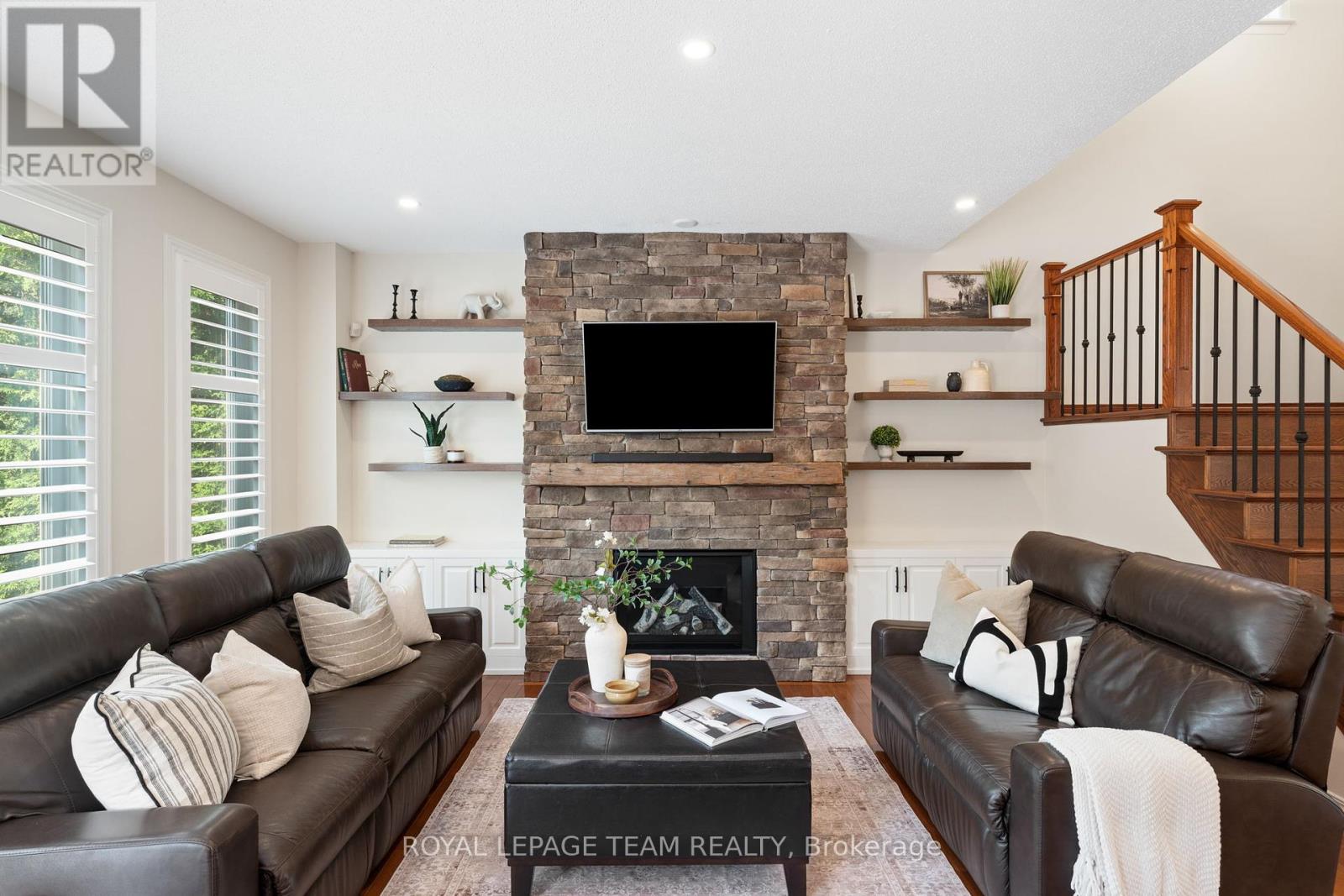 7 Ash Valley Avenue