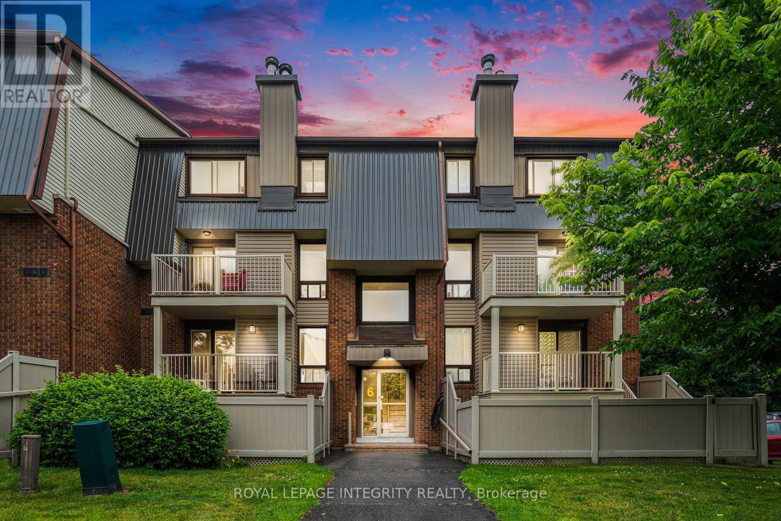 7 - 6 Sweetbriar Circle