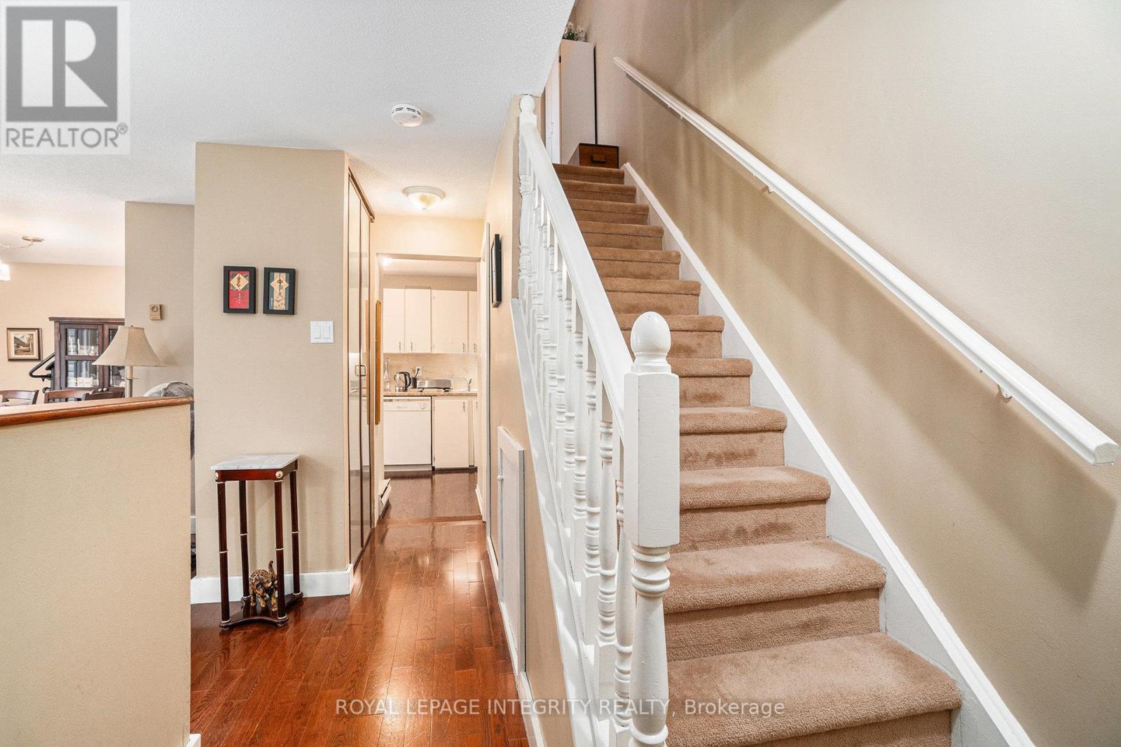 7 - 6 Sweetbriar Circle