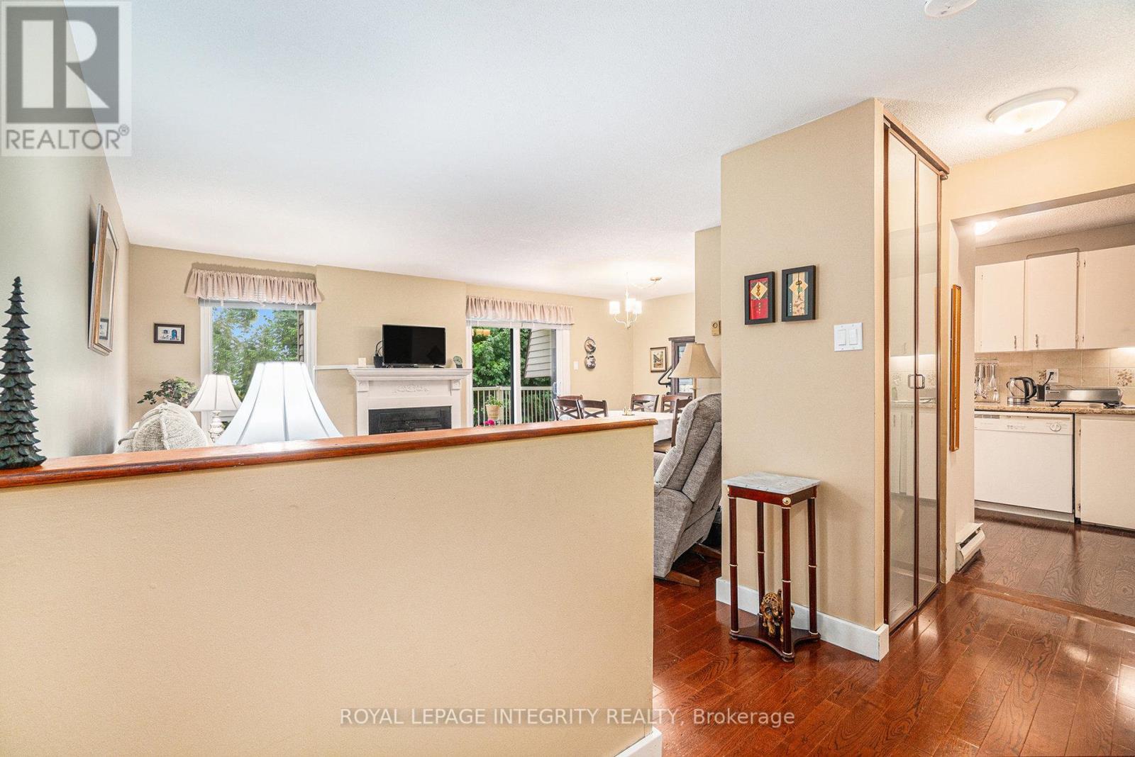 7 - 6 Sweetbriar Circle