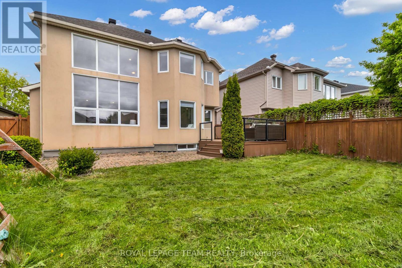 3728 Mountain Meadows Crescent