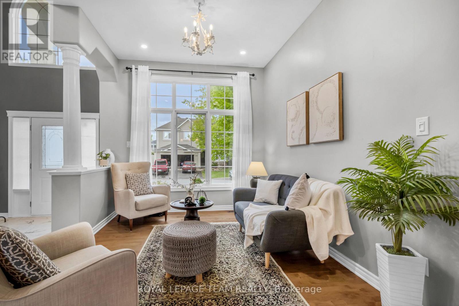 3728 Mountain Meadows Crescent
