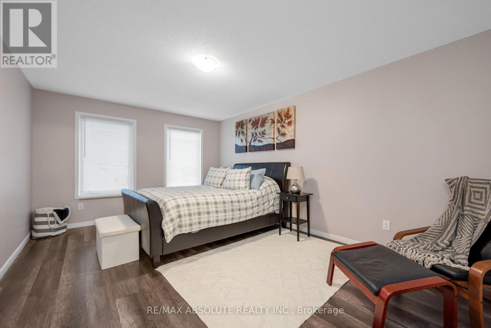 302 Haliburton Heights