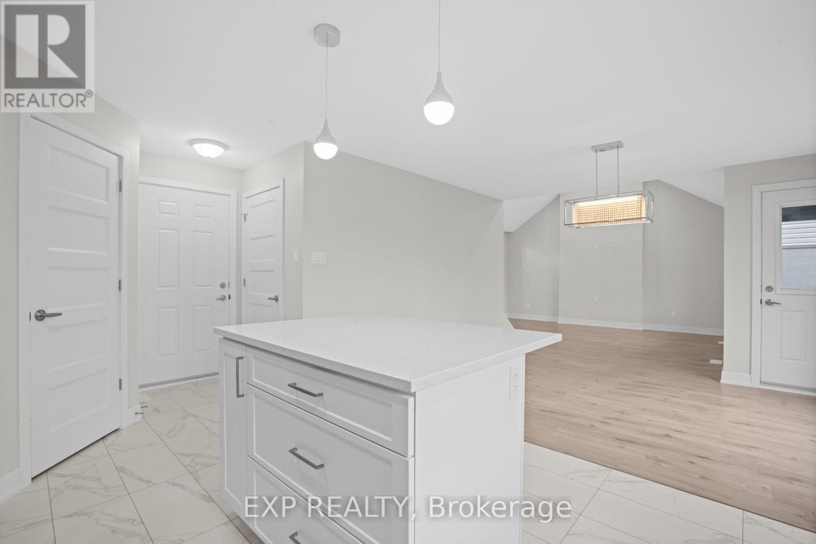 75 Chateauguay Street