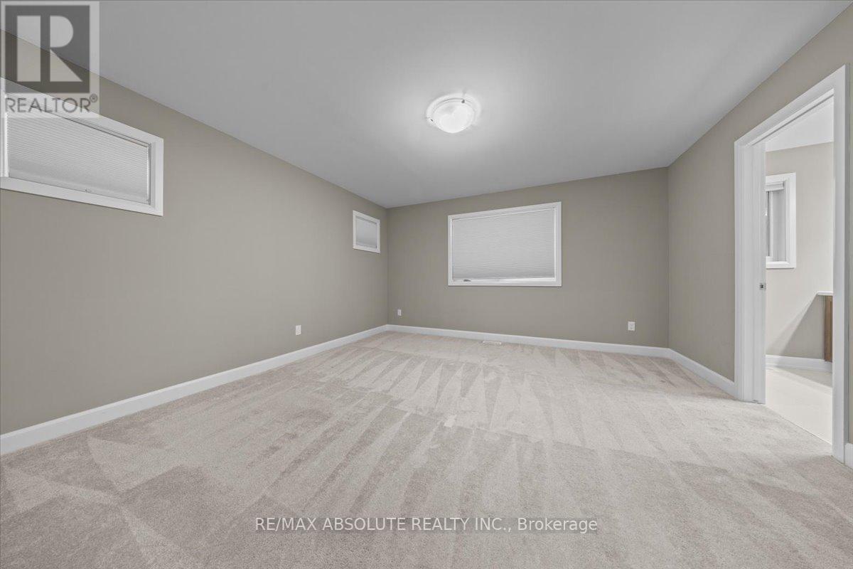 169 Bandelier Way