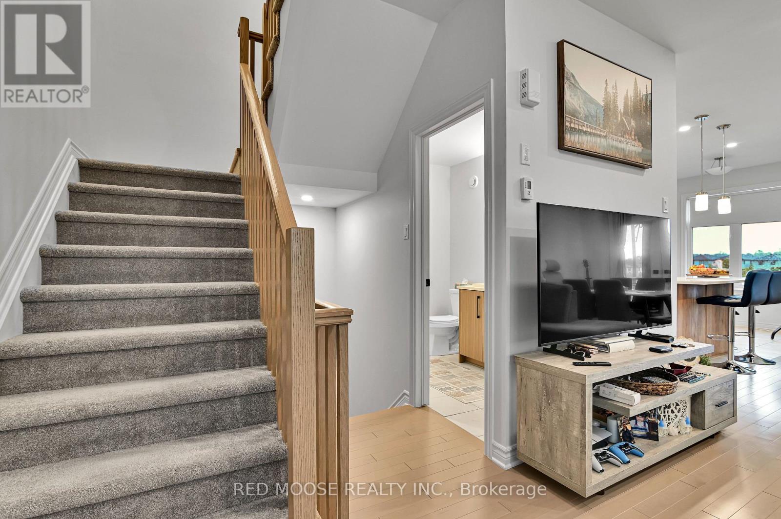 877 Couloir Road