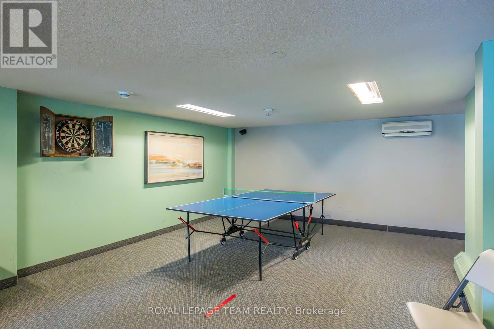 2406 - 505 St. Laurent Boulevard
