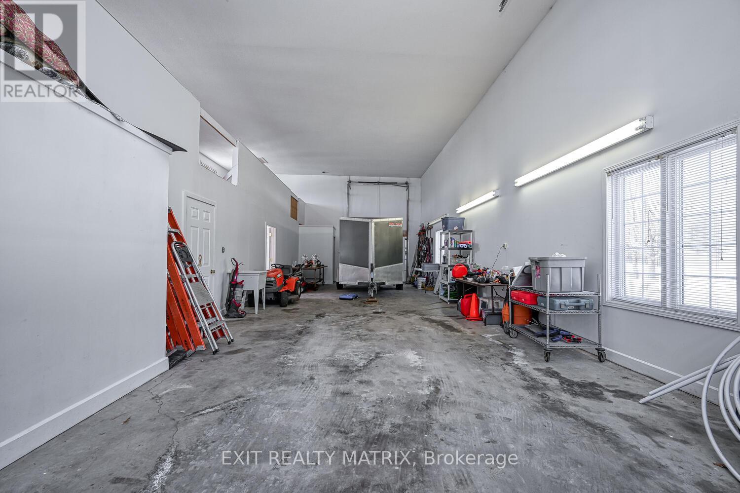 2573 Mitchell Street