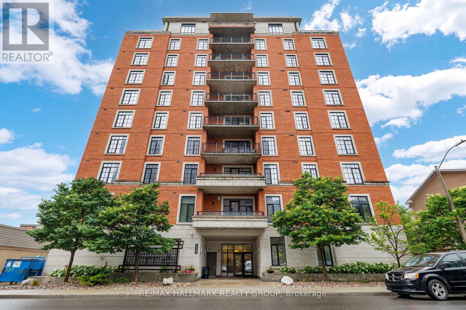 Ph5 - 330 Loretta Avenue S