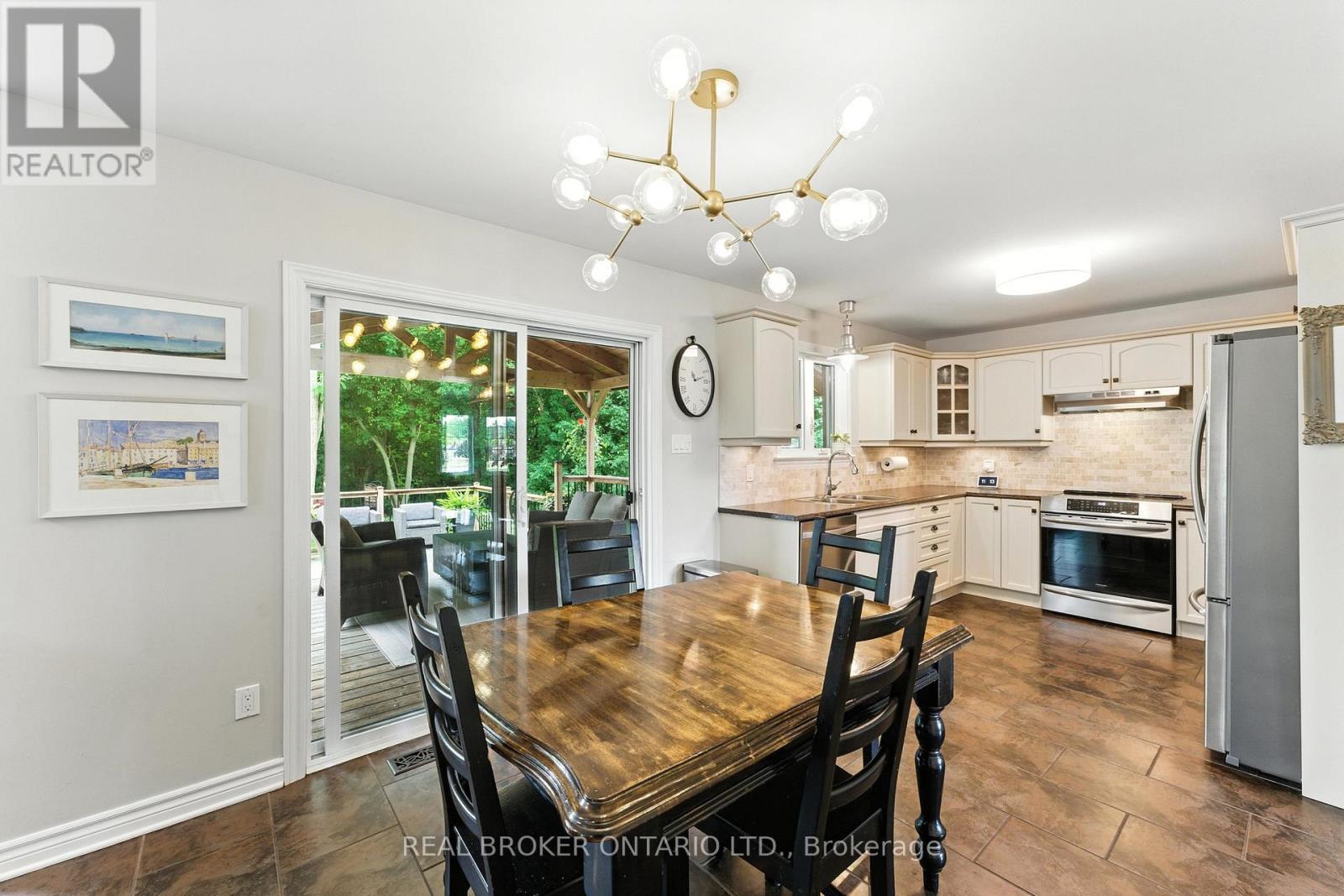 1768 Coleman Crescent