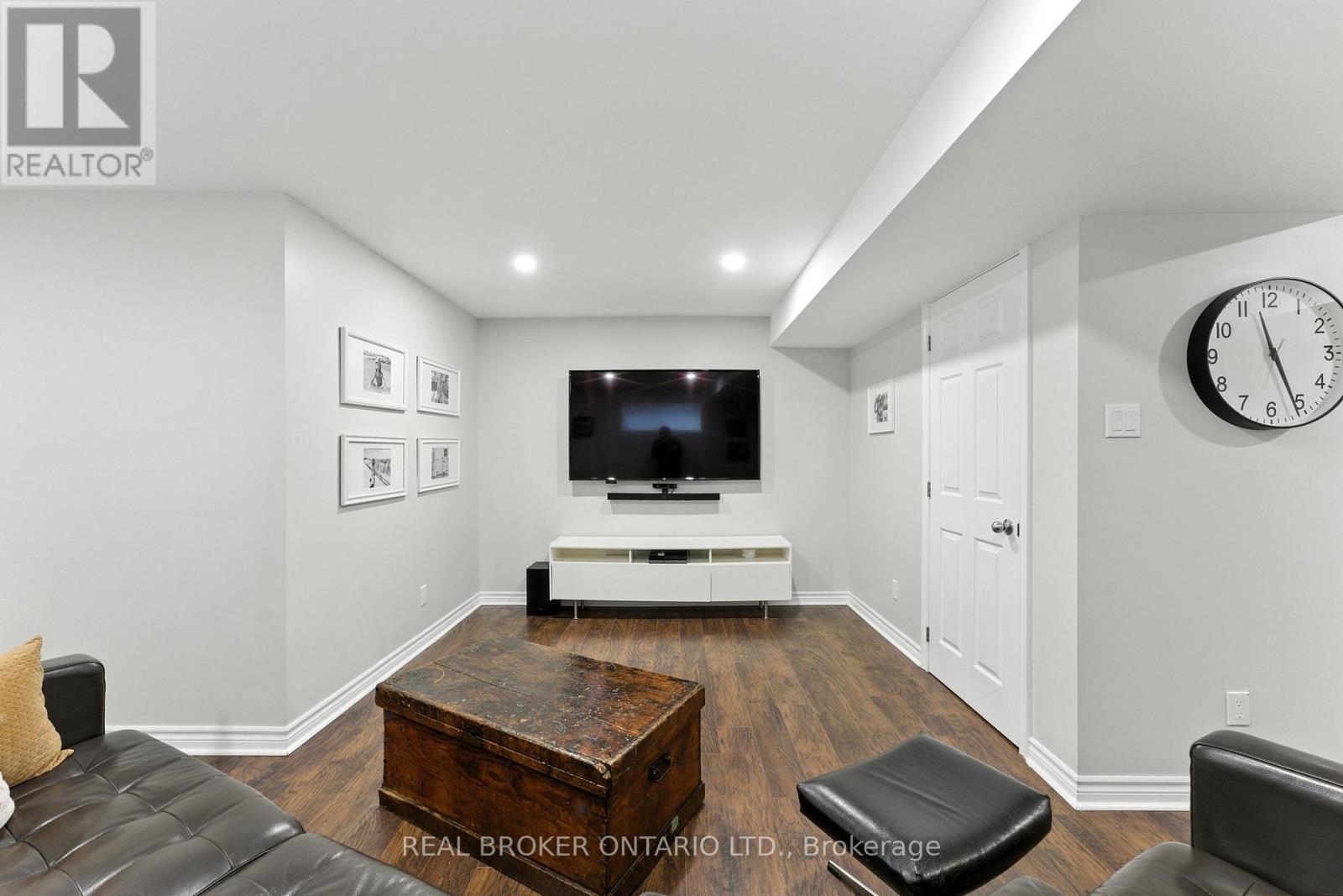 1768 Coleman Crescent