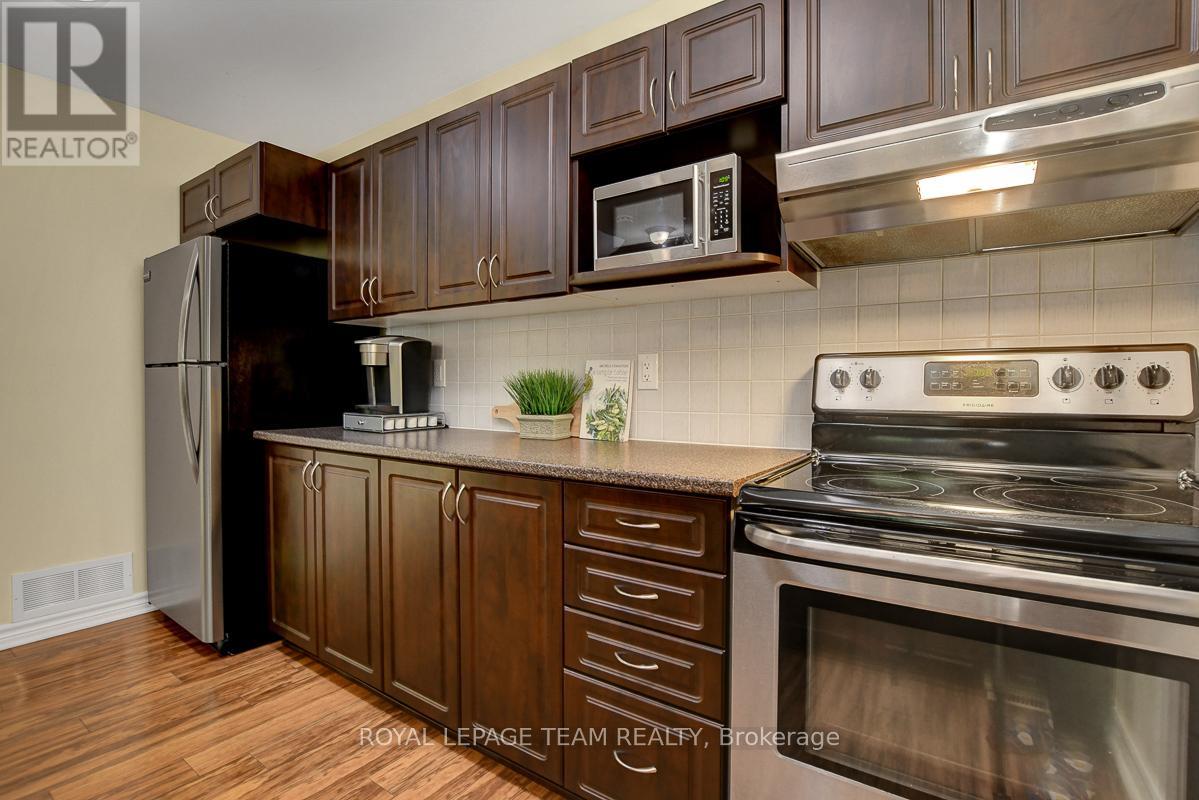 695a Sue Holloway Drive