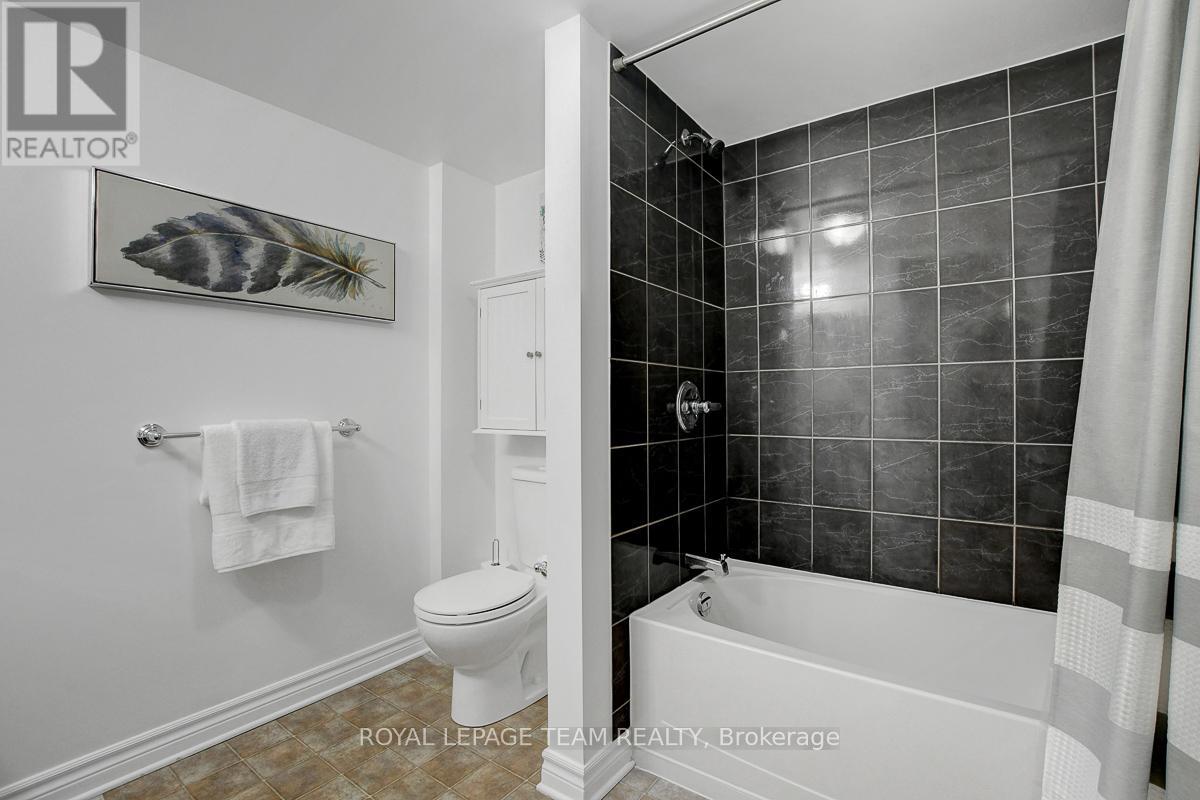 695a Sue Holloway Drive