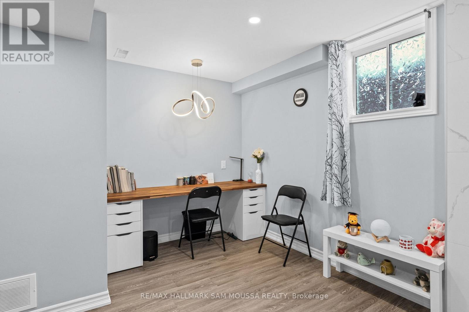 25 Solaris Drive