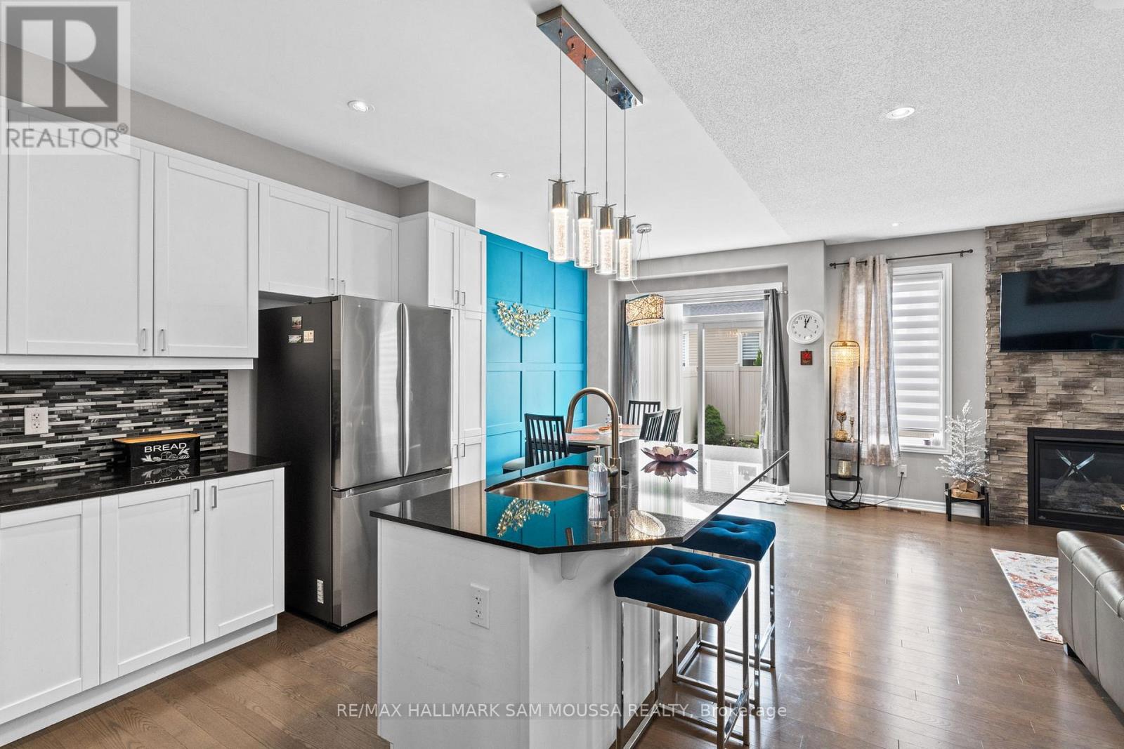 25 Solaris Drive