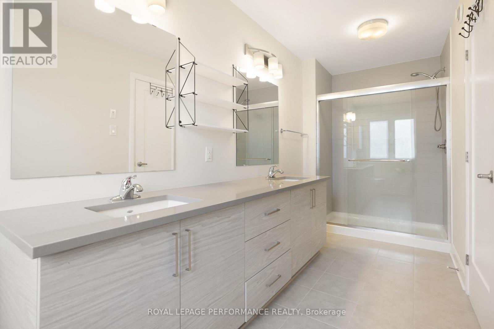 168 Angelonia Crescent
