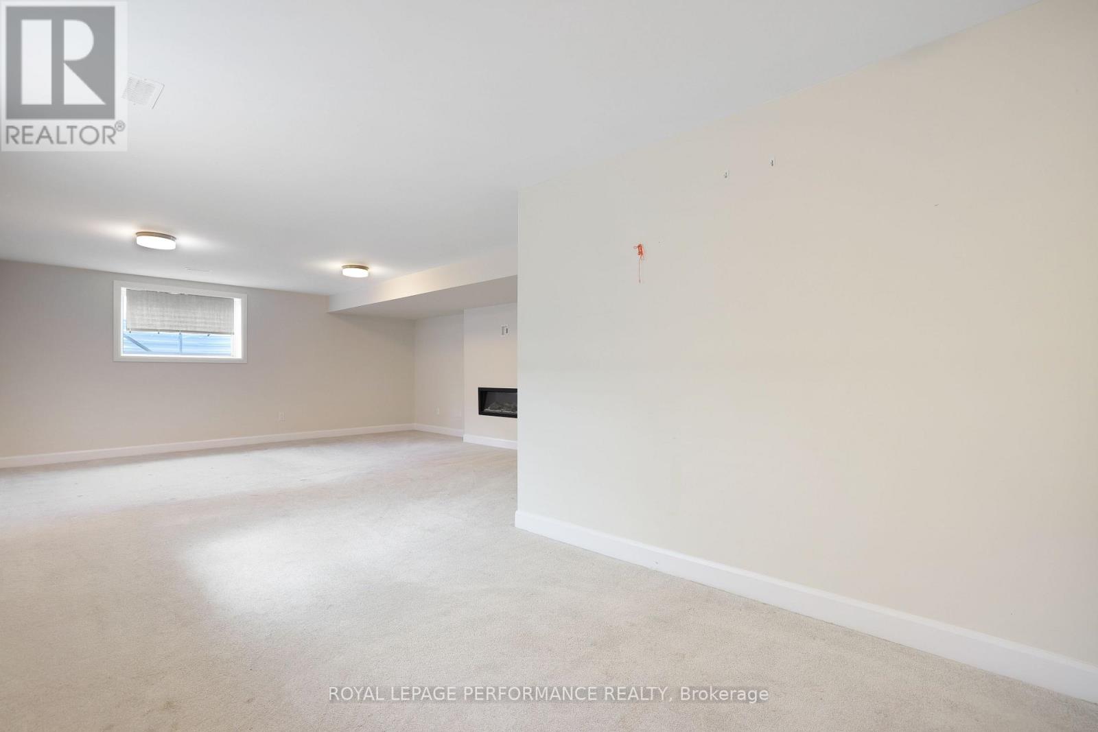 168 Angelonia Crescent