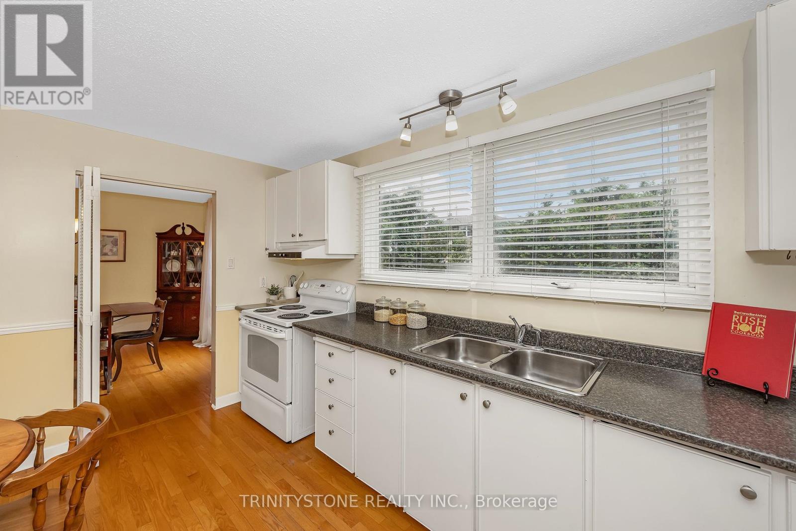 7 Pulford Crescent