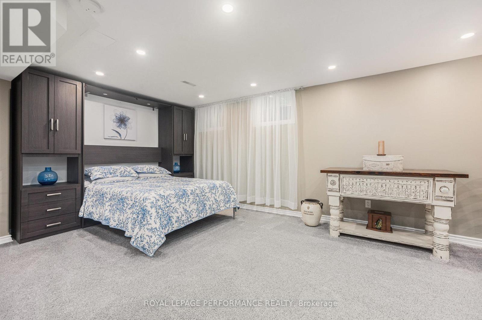 2600 Fallingwater Circle