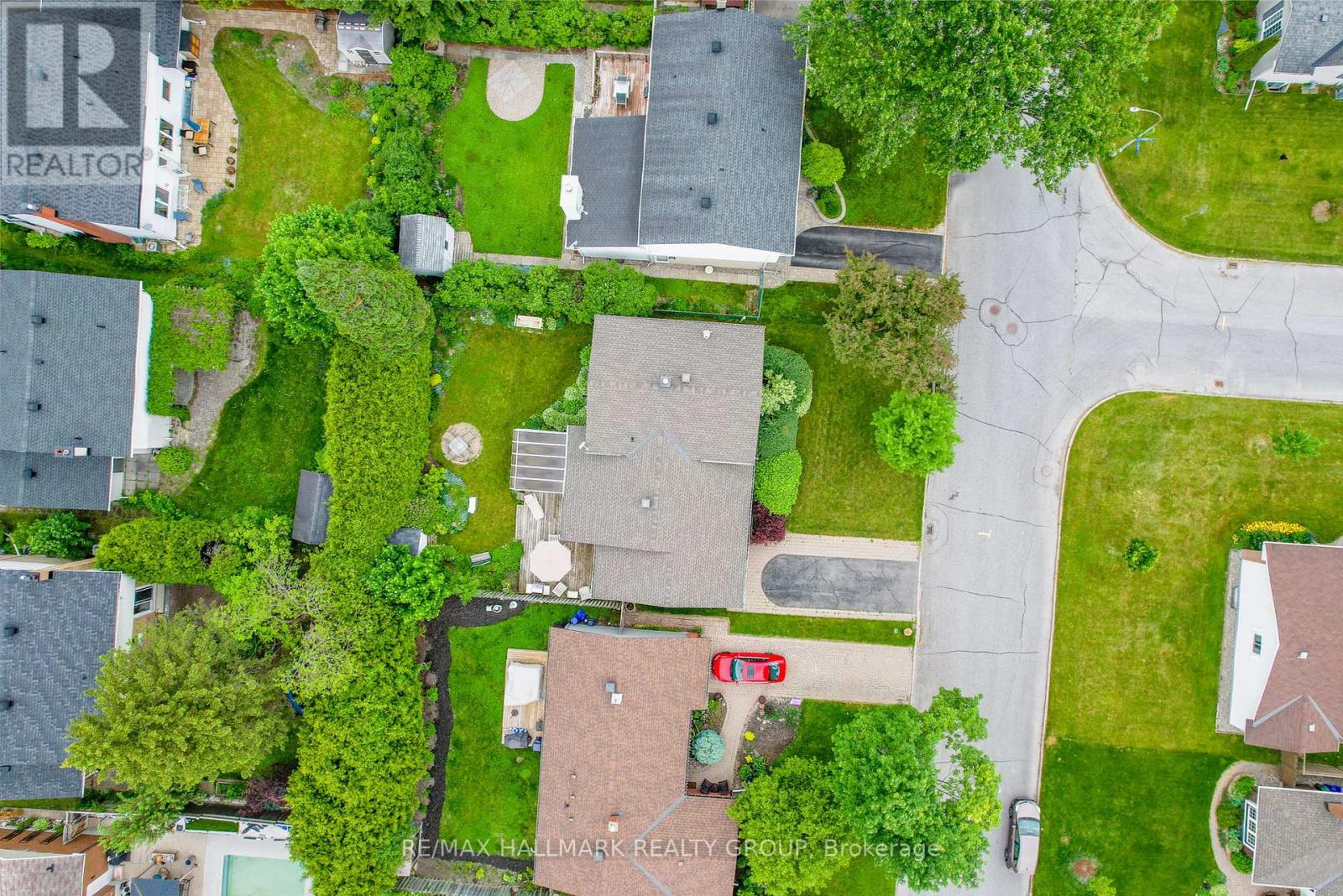 2143 Hubbard Crescent