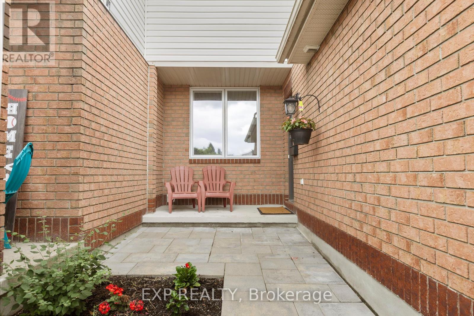 225 Kincardine Drive