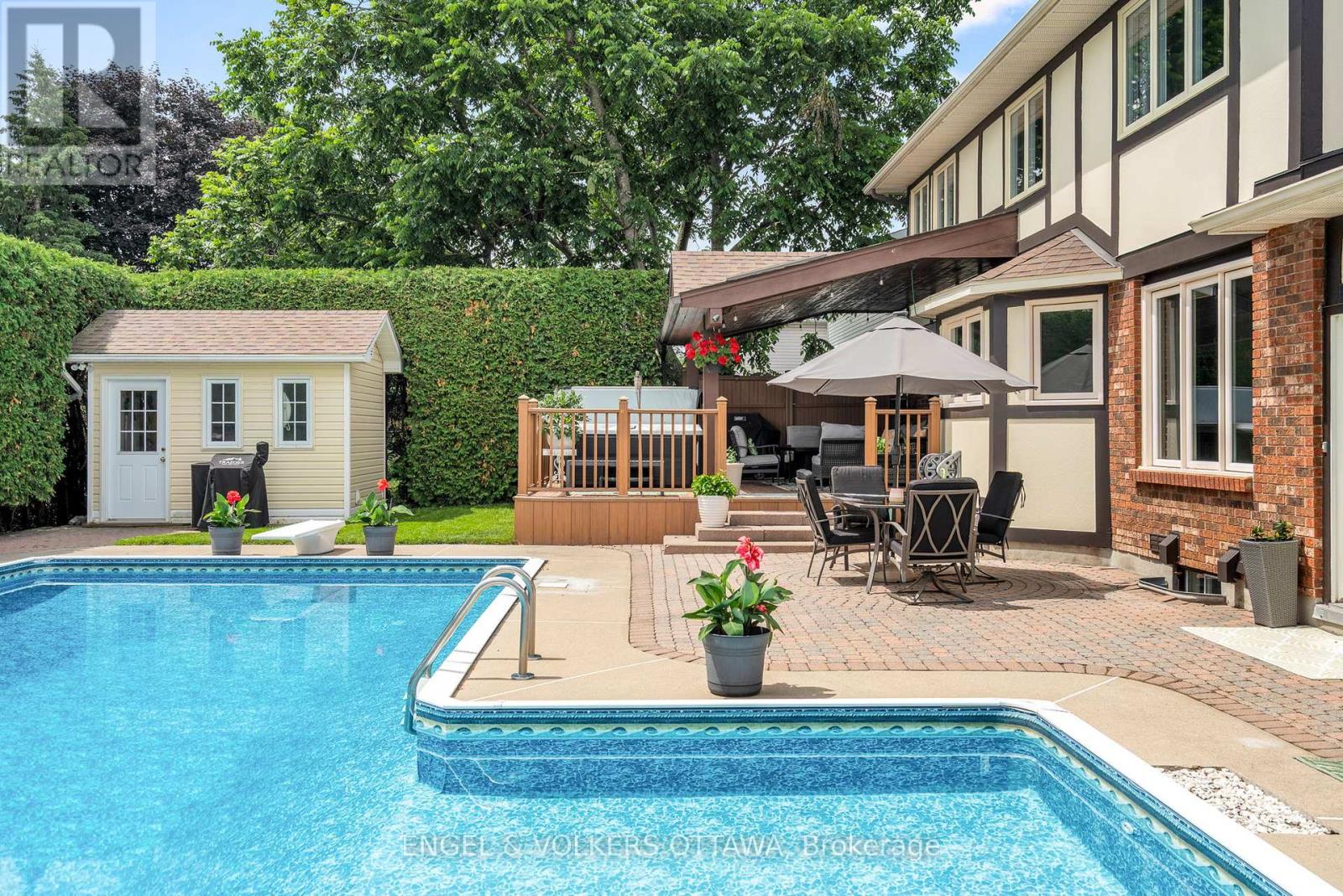 32 Merkel Drive