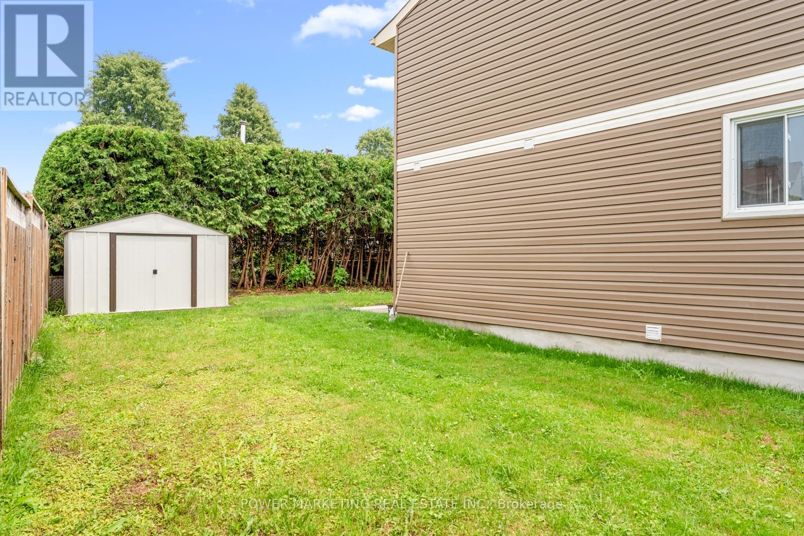 1631 Saxony Crescent