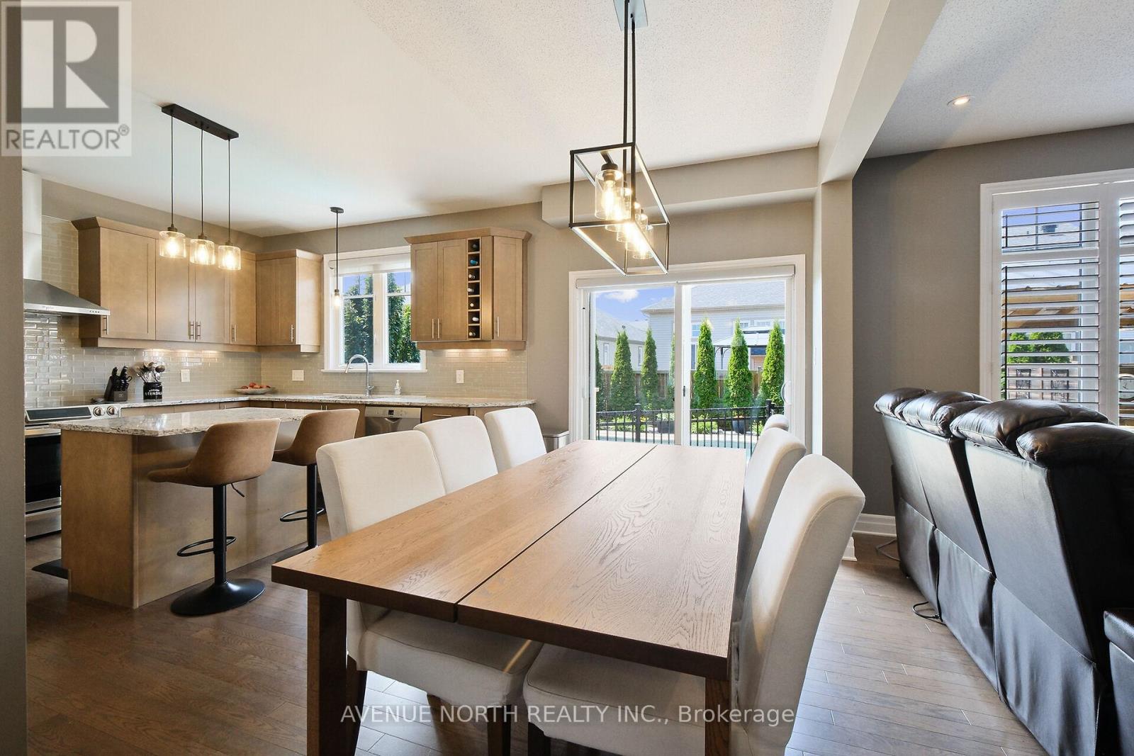 332 Andalusian Crescent