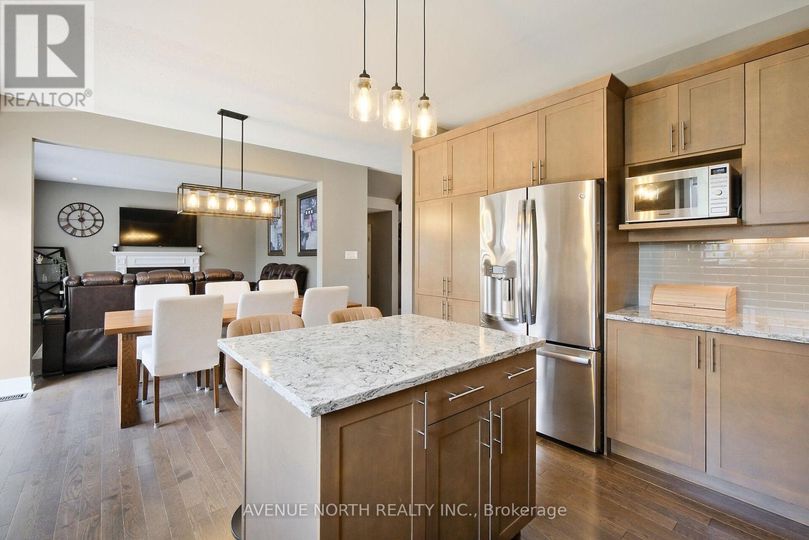 332 Andalusian Crescent