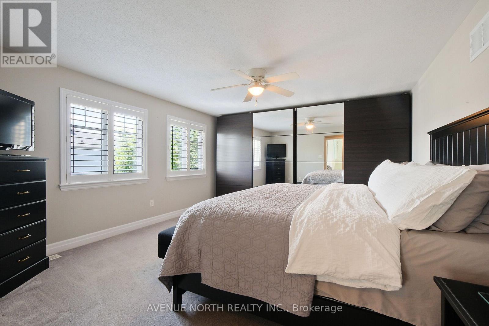 332 Andalusian Crescent