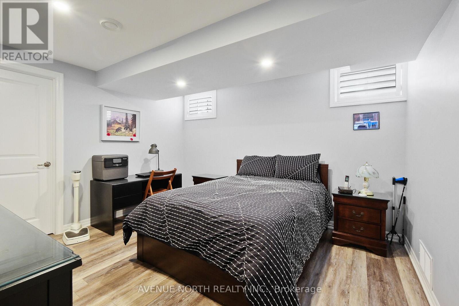 332 Andalusian Crescent