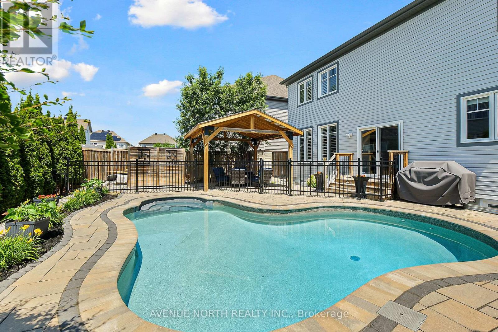 332 Andalusian Crescent