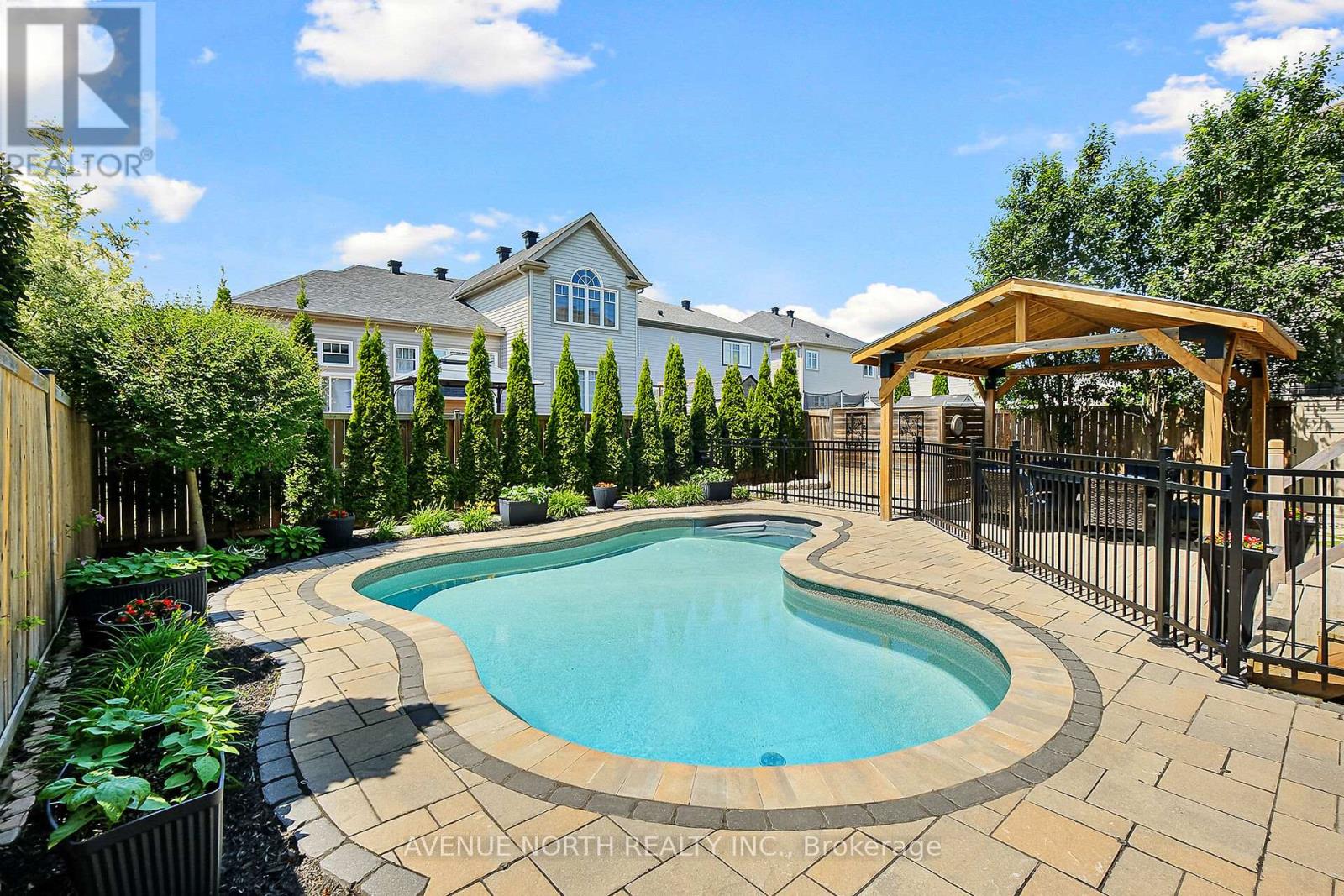 332 Andalusian Crescent