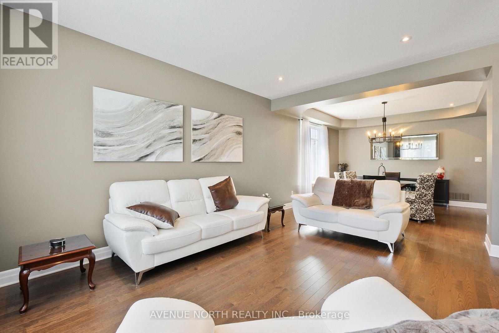332 Andalusian Crescent
