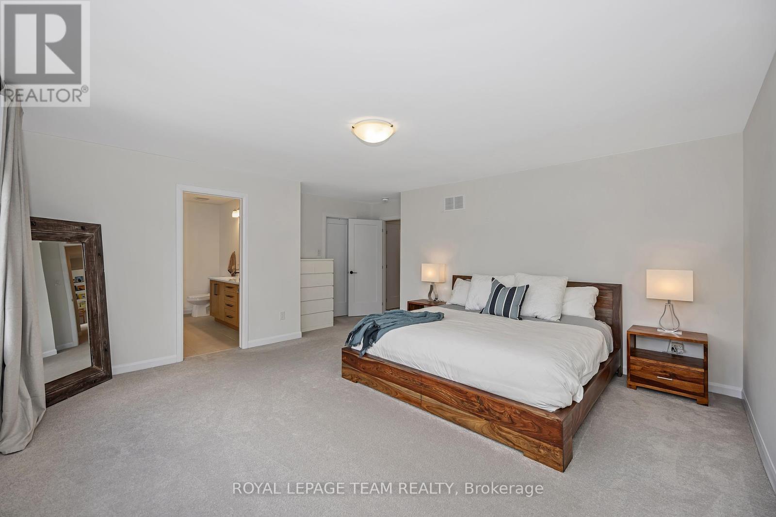 726 Coast Circle