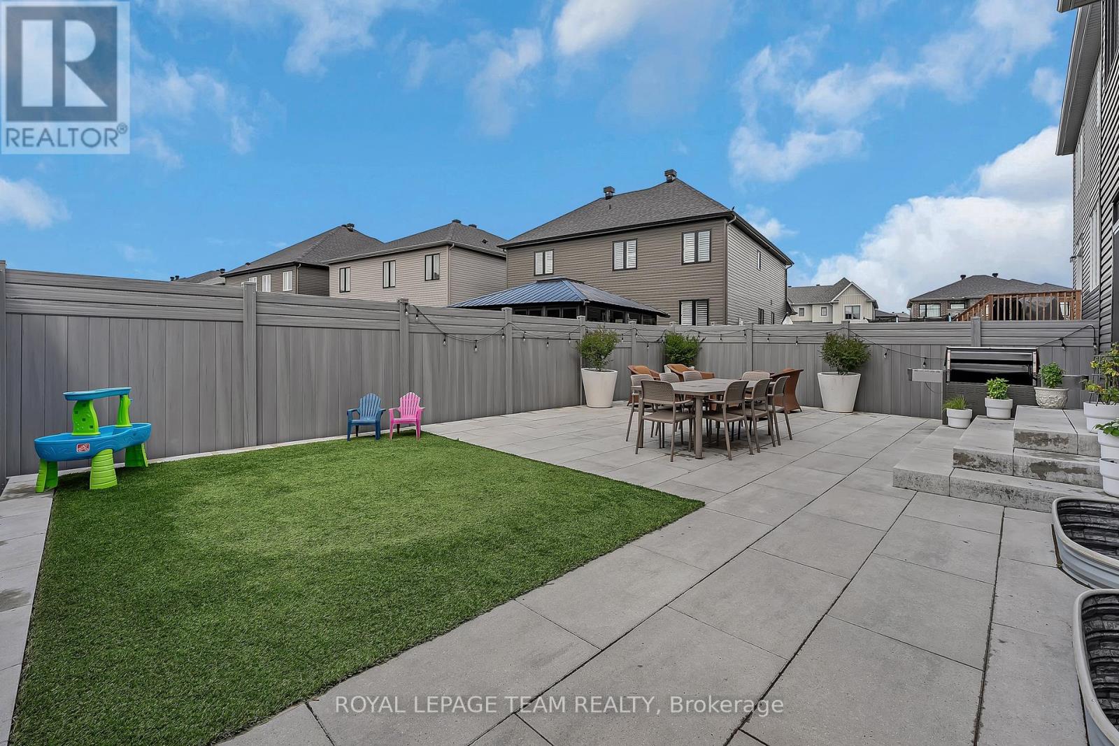 726 Coast Circle