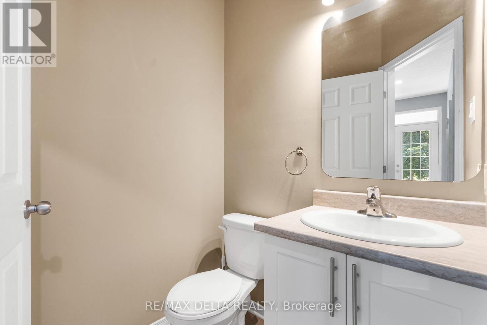 196 Onyx Crescent