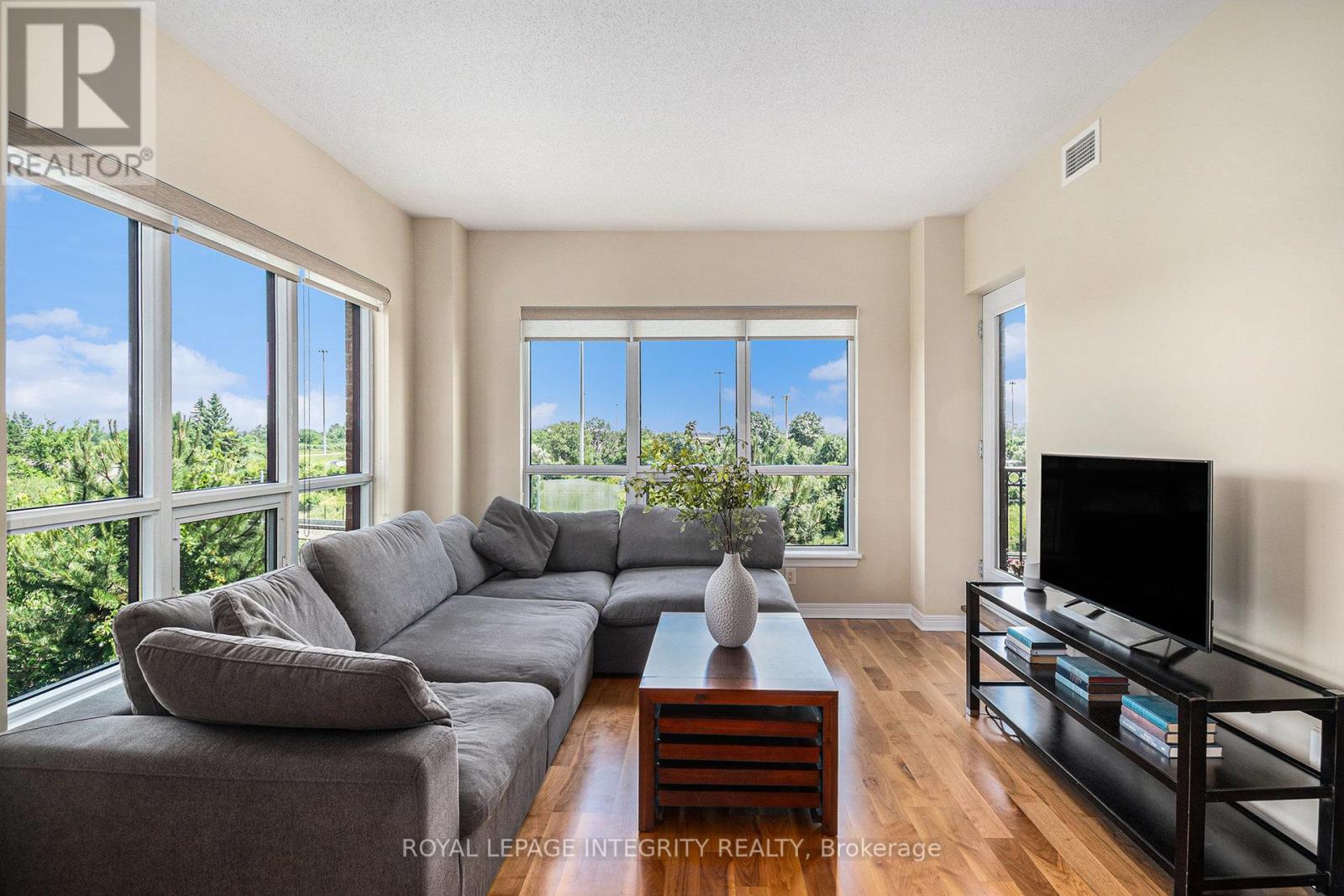 211 - 955 Beauparc Private