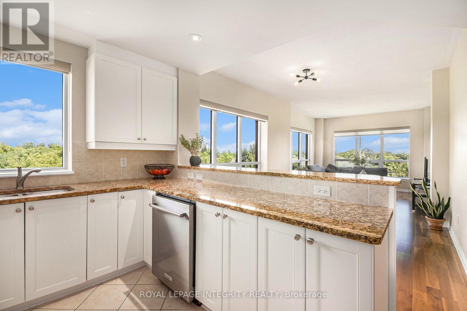 211 - 955 Beauparc Private