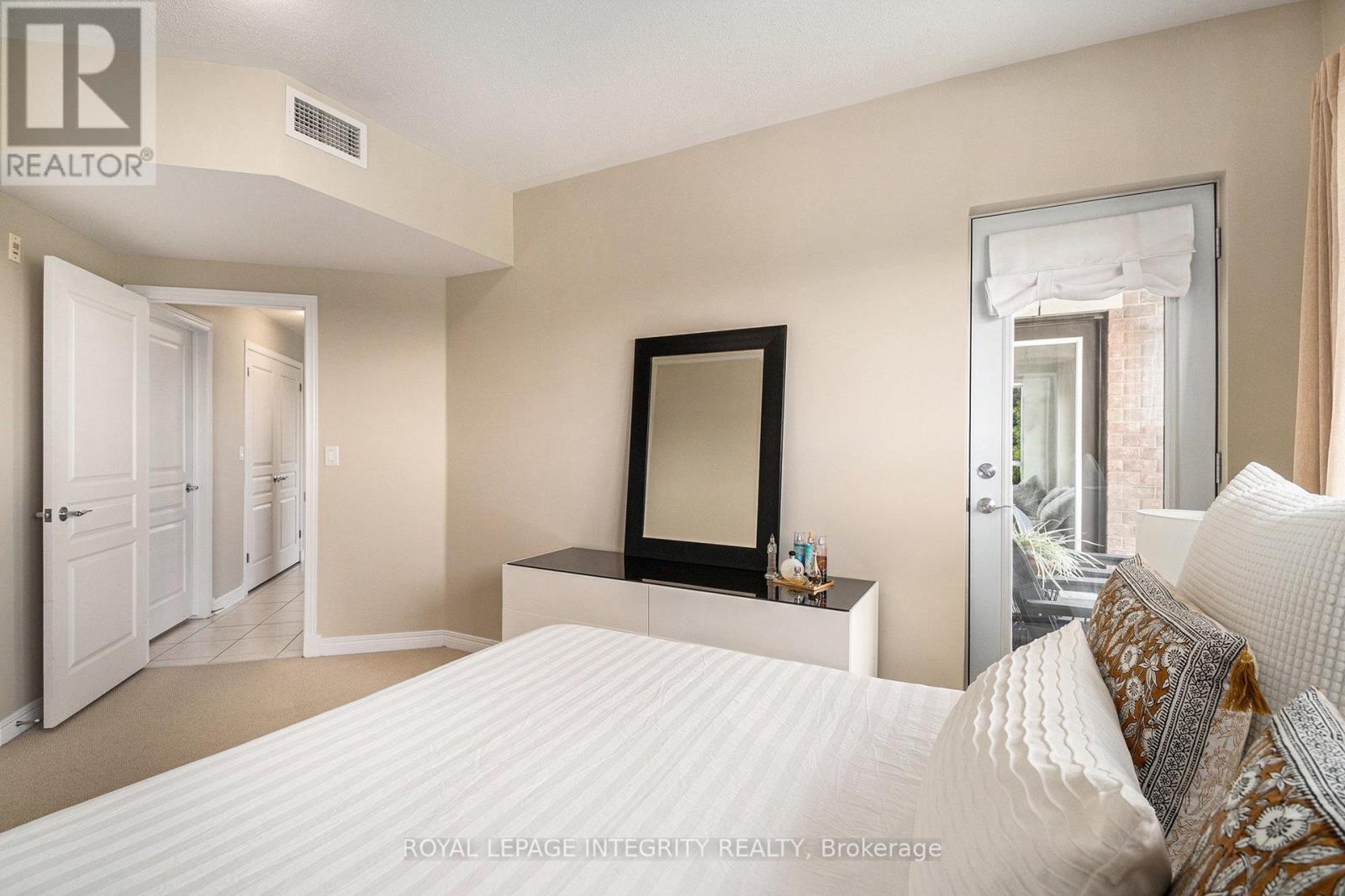 211 - 955 Beauparc Private