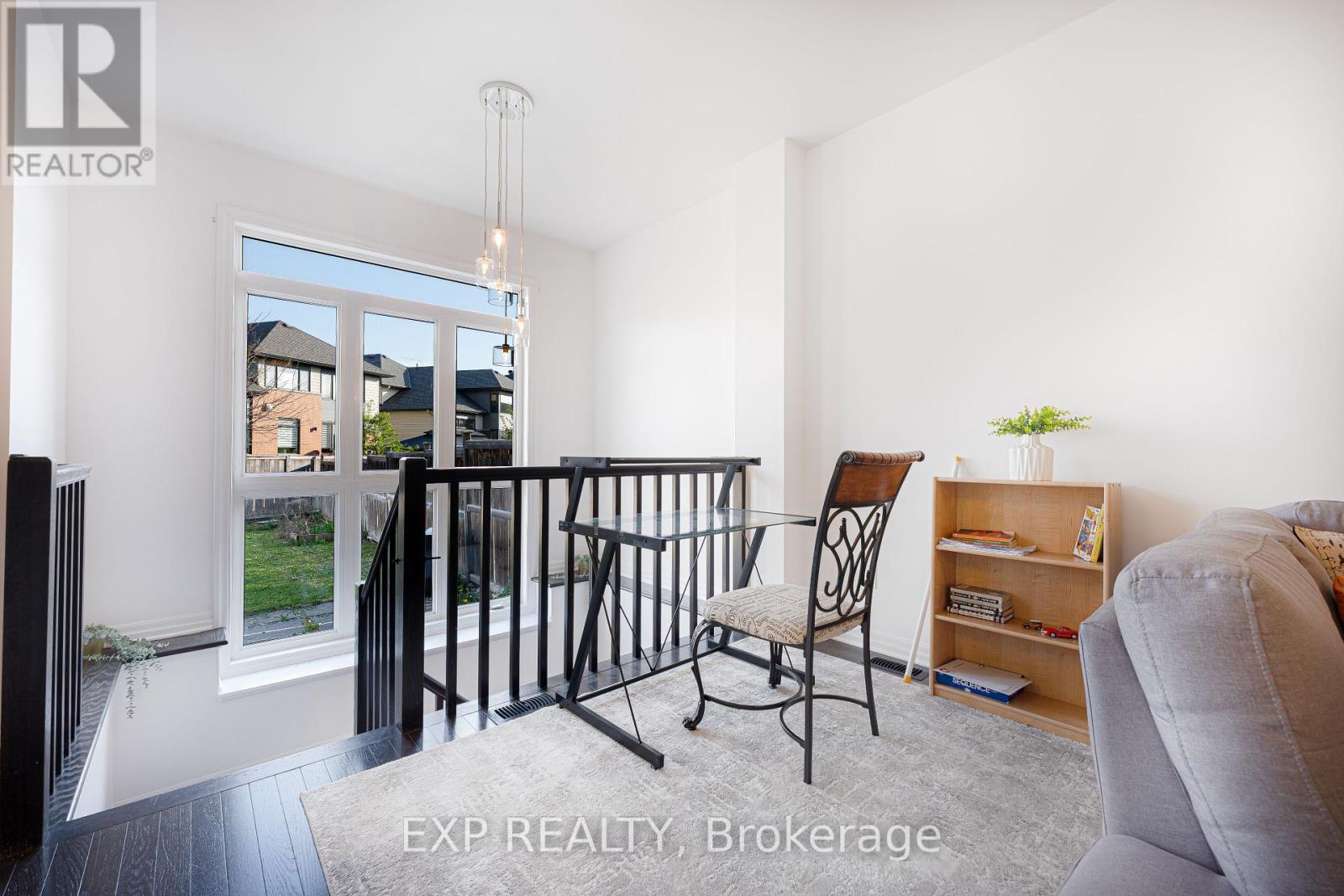 137 Hawkeswood Drive